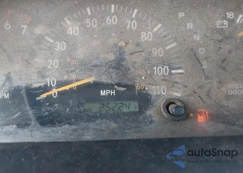 2002 Toyota Tundra Sr5 из США, поврежденный, VIN 5TBRN34102S328492